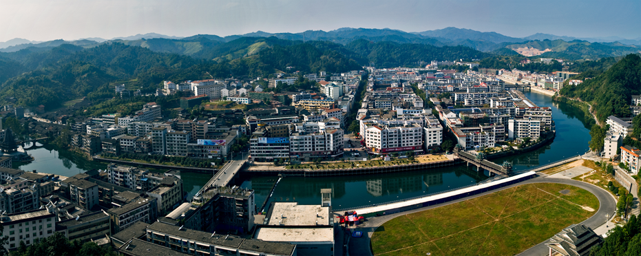 喜摘双冠！HTH.COM华体会环境环卫服务业务强势冲顶